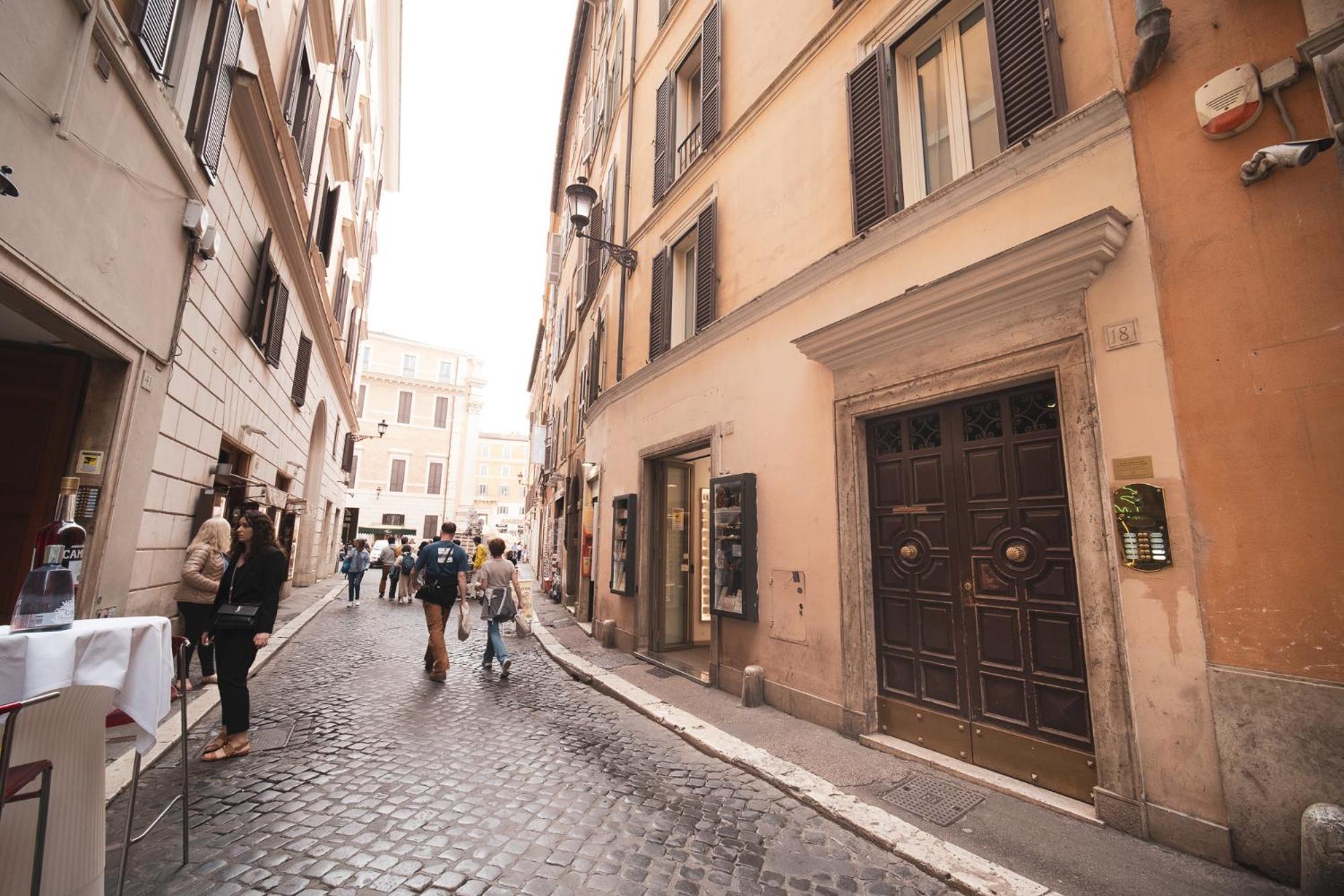 Trevi Fountain By Buddyrent Apartment *